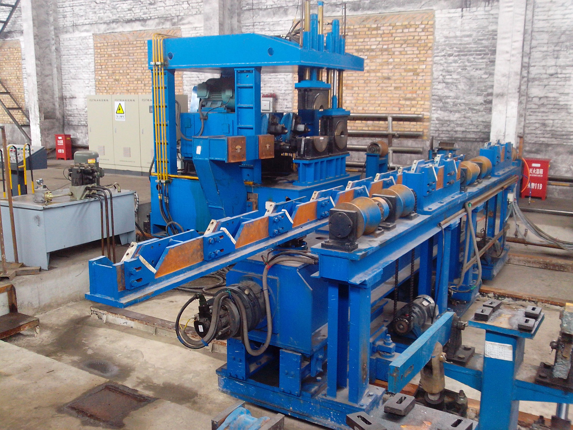 焊管輔助設備：適應性強，應對各種焊管需求